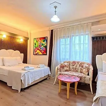 Alida Hotel 3*